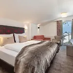 Zehnerkar & 4* אוברטאורן