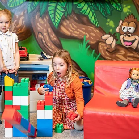 Zehnerkar & ホテル 4*