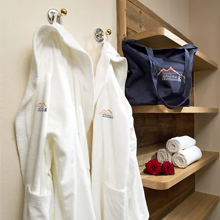 Hotel Zehnerkar & 4*