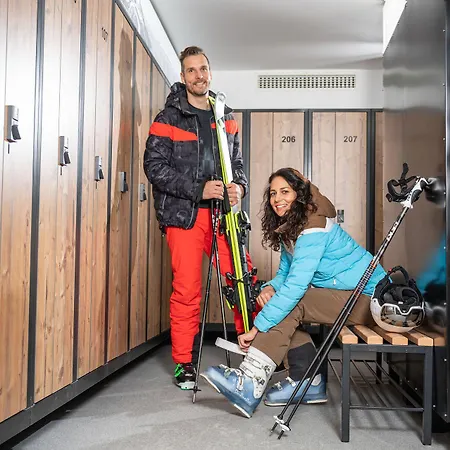 ホテル Zehnerkar &