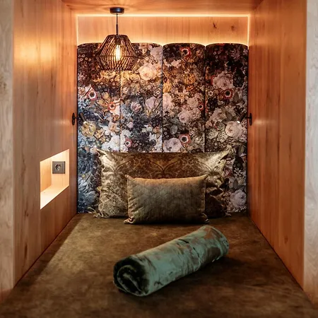 Zehnerkar & 4* オーバータウエルン