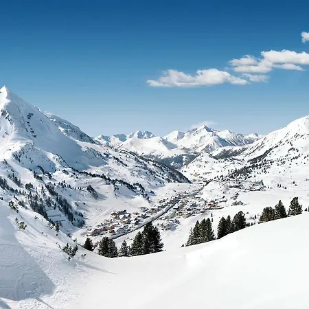 Hotel Zehnerkar & 4*