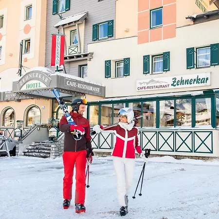 Zehnerkar & ホテル 4*