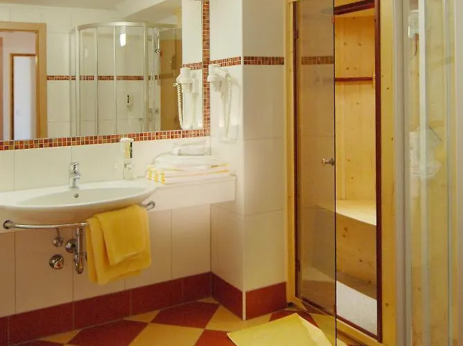 Hotel Zehnerkar & 4*